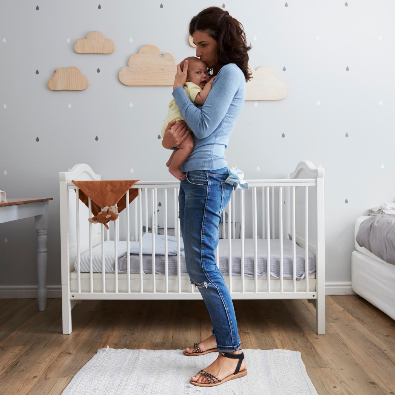 SAFE SLEEP: Caring for a colicky baby